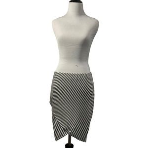 Lush midi pencil skirt